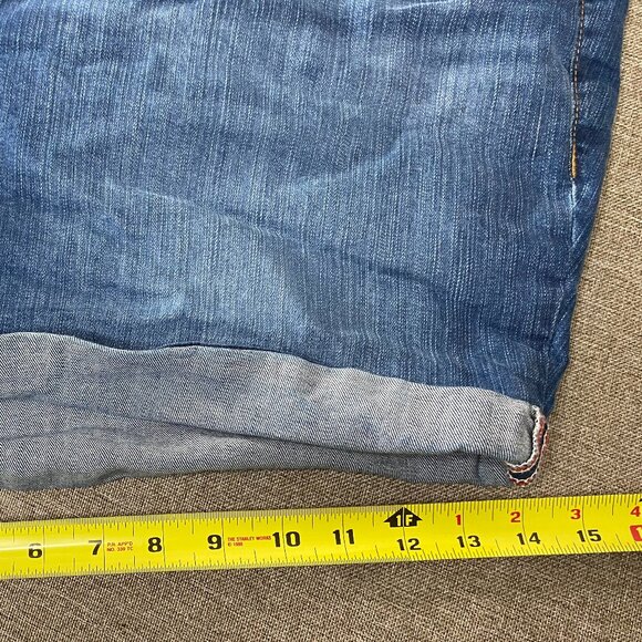 Torrid Feel the Fit Denim Bermuda Short Women's 26 Vintage Stretch Blue Casual - Picture 12 of 13